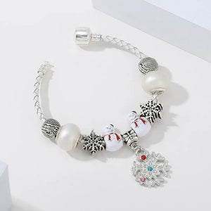 Winter Wishes: The Snowflake Charm Bracelet