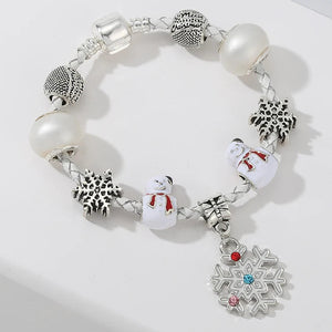 Winter Wishes: The Snowflake Charm Bracelet