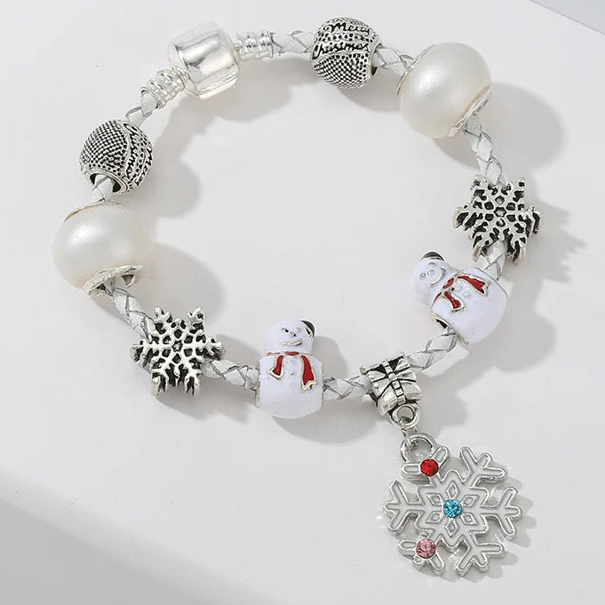 Winter Wishes: The Snowflake Charm Bracelet